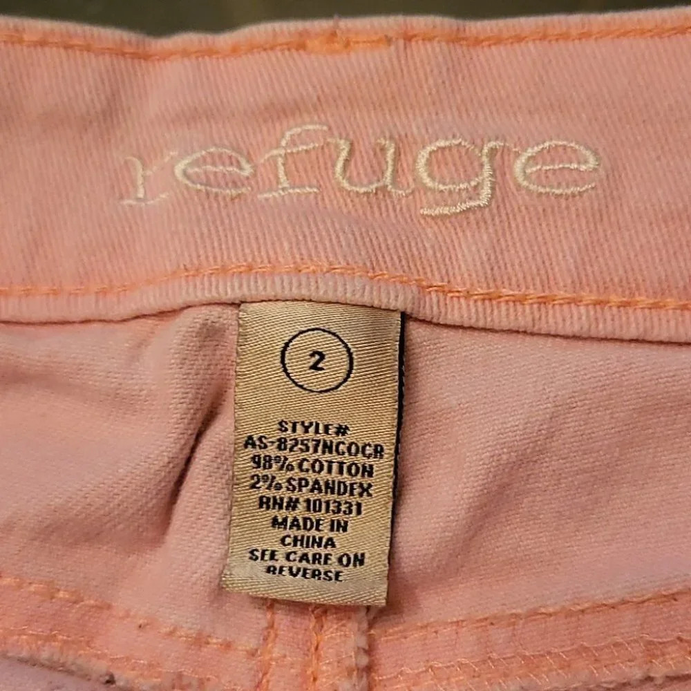 Women's Shorts by Refuge (sz 2) - Picture 3 of 3